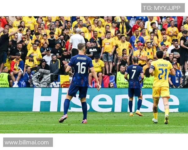 足球明星与路人亲密互动瞬间的精彩瞬间分享